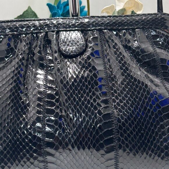 Vintage Clutch Crossbody Bag Women's Medium Black Textured Snakeskin - Picture 7 of 8